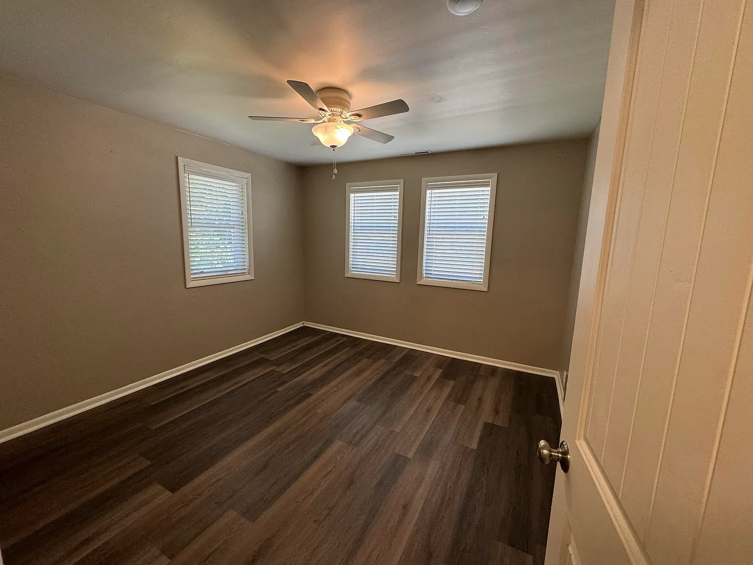 302 North 5th Avenue - 1 — Photo 2