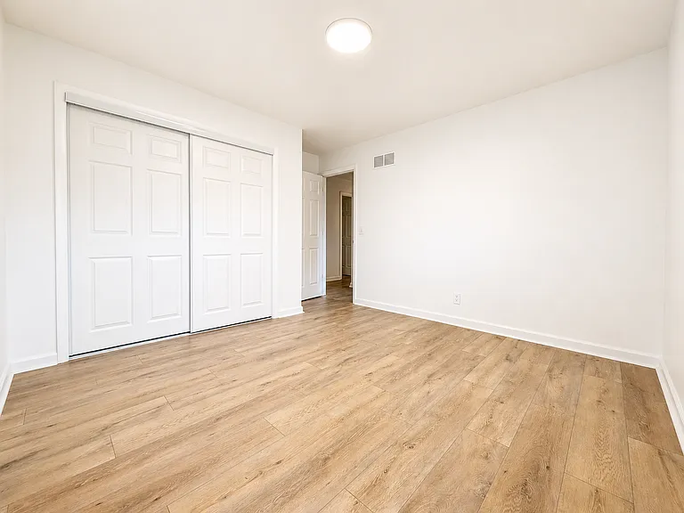3202 W Birkshire Dr — Photo 25