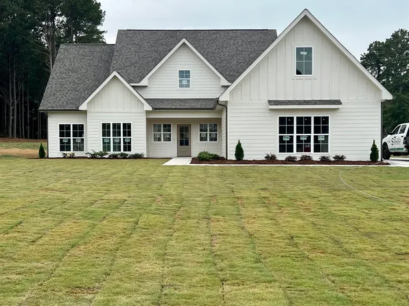 122 Spring Creek Cv, Guntersville, AL 35976