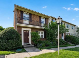 830 College Pkwy #11, Rockville, MD 20850