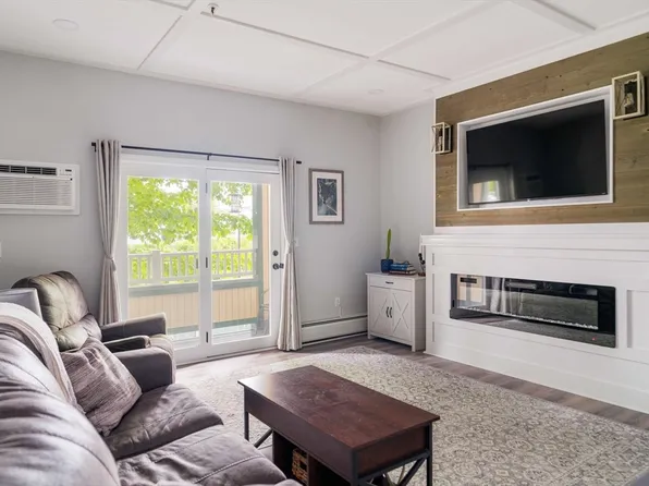 38 Carter St APT 112, Everett, MA 02149
