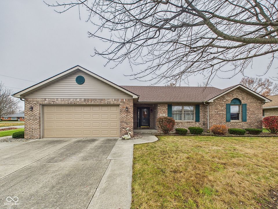 1st image of 211 Orchard Ln