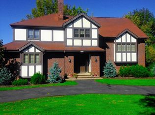 24399 Halburton Rd, Beachwood, OH 44122