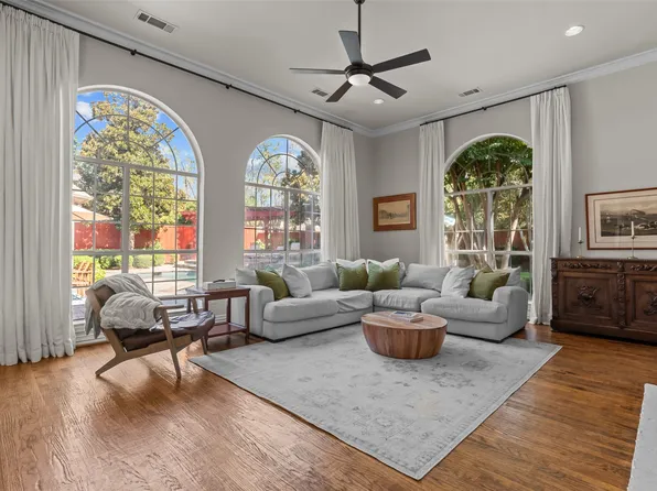 3610 Cedar Ln, Farmers Branch, TX 75234