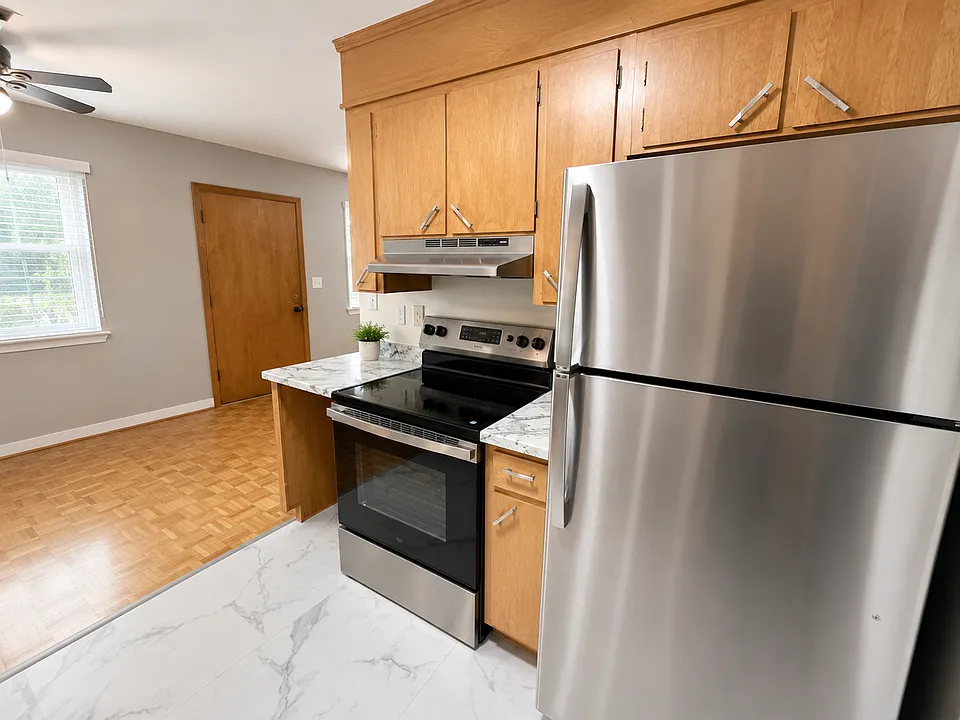 201 Mountain Ave SW