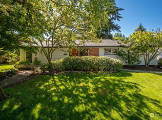 8009 43rd Ave NE, Seattle, WA 98115