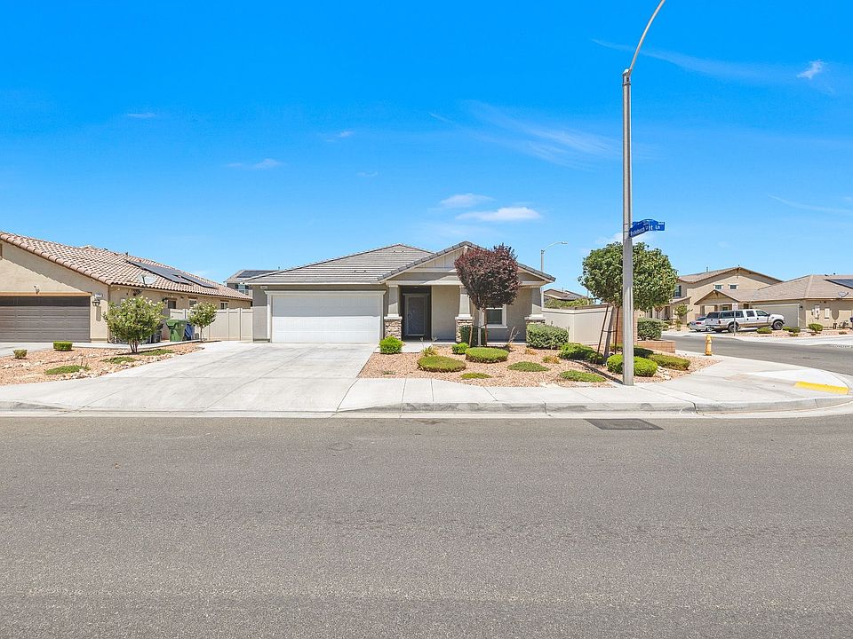 1st image of 3643 Garnet Ln