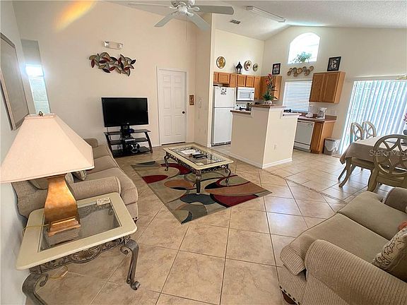 2nd image of 1117 Mariner Cay Dr