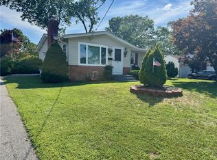 52 Kalmer Rd, Warwick, RI 02886