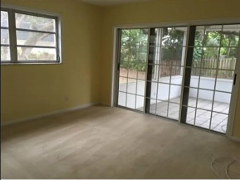 328 Live Oak Rd — Photo 17