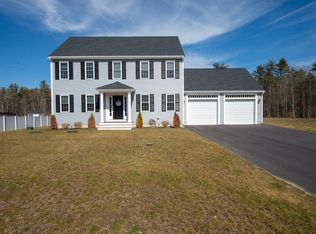 8 Pocksha Dr, Middleboro, MA 02346