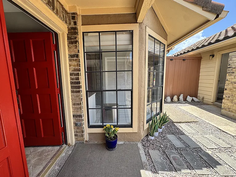 4254 Cuesta Dr — Photo 18