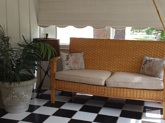 Enclosed front porch