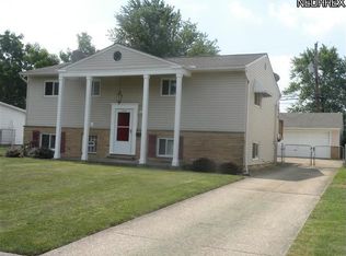 16083 Southway Dr, Brookpark, OH 44142