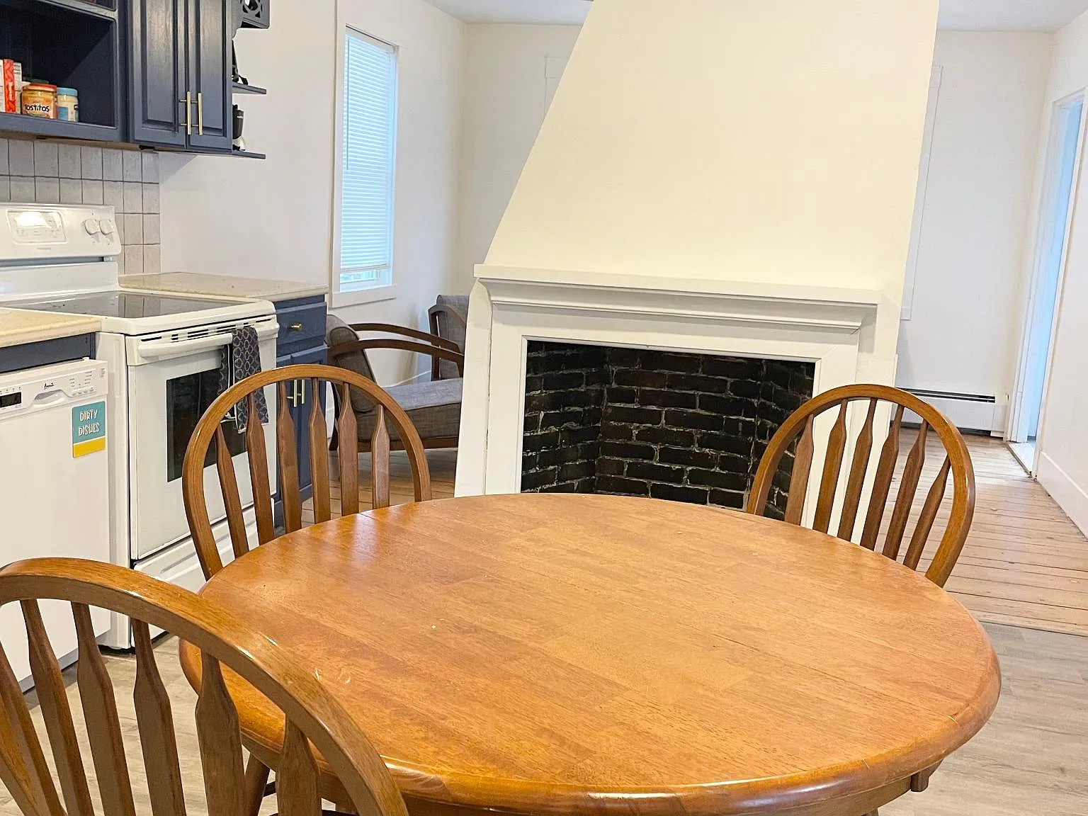 16 Shaws Ln — Photo 3