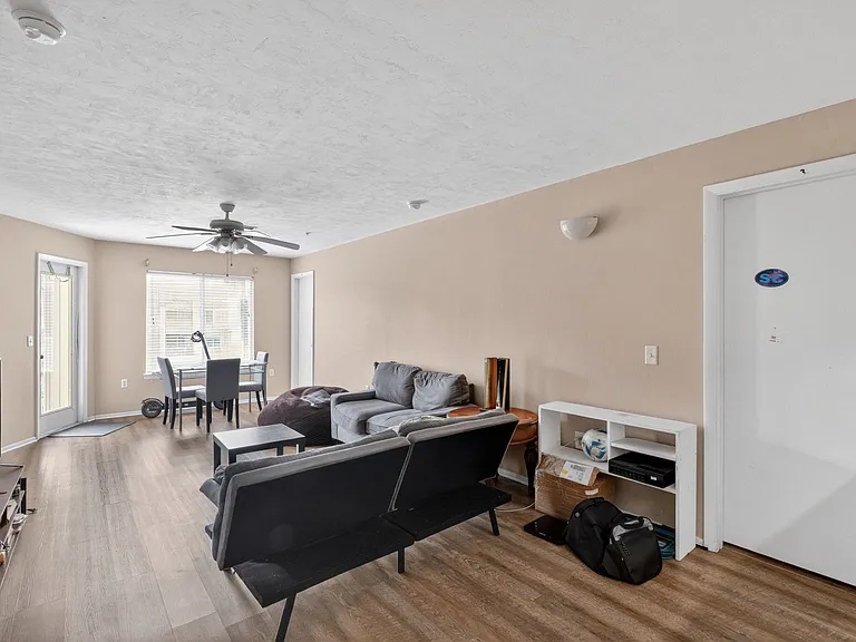 4000 SW 23rd St #3 — Photo 14