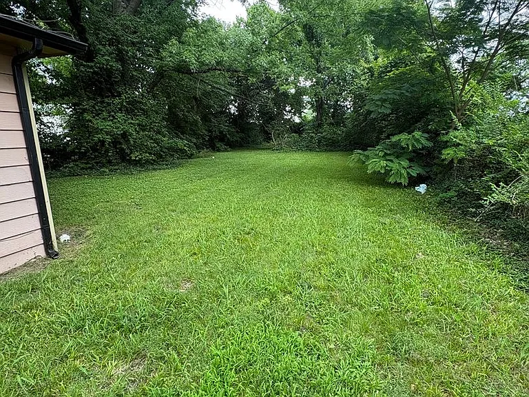 2426 N Delaware Ave — Photo 10