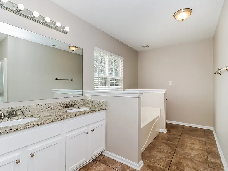 2203 Pimpernel Rd — Photo 13