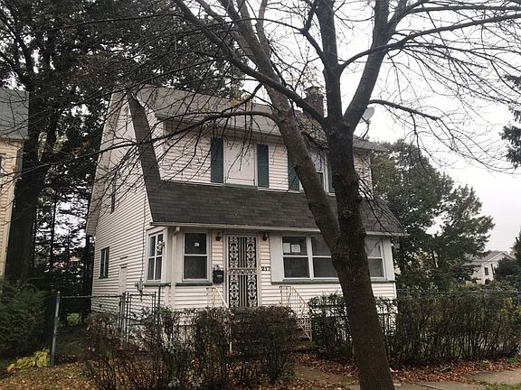3rd image of 217 Lindsley Ave