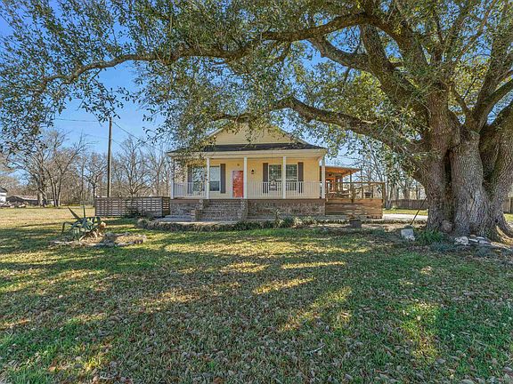 2nd image of 12068 Drozin Myers Rd