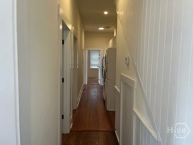 3 bed, 2.0 bath, 1000 sqft, $2,150 — Photo 4