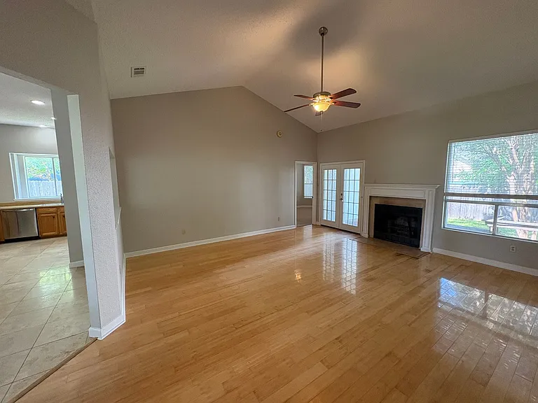 12506 Turkey Ridge Ct — Photo 4