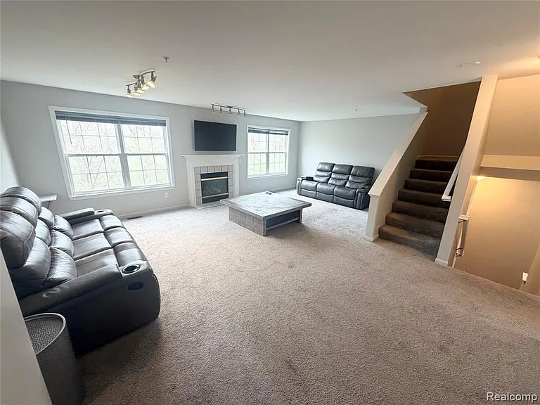 3044 Barclay Way — Photo 4