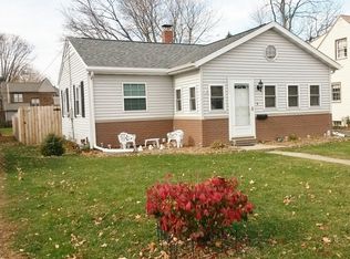 1511 7th Ave, Sterling, IL 61081