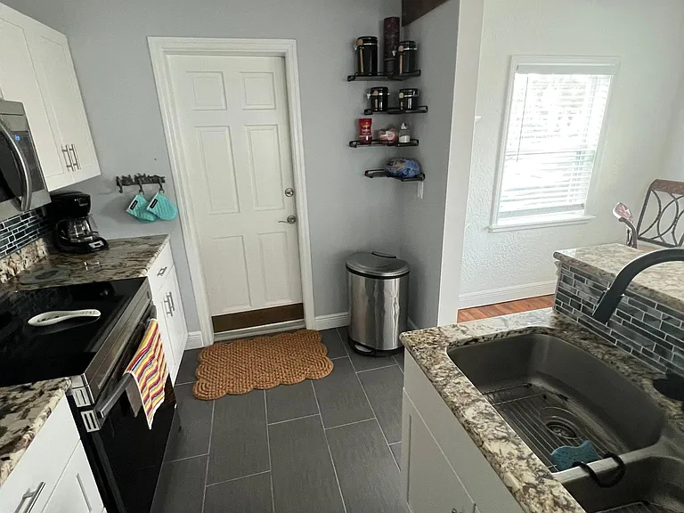 420 Ribault Ave — Photo 21