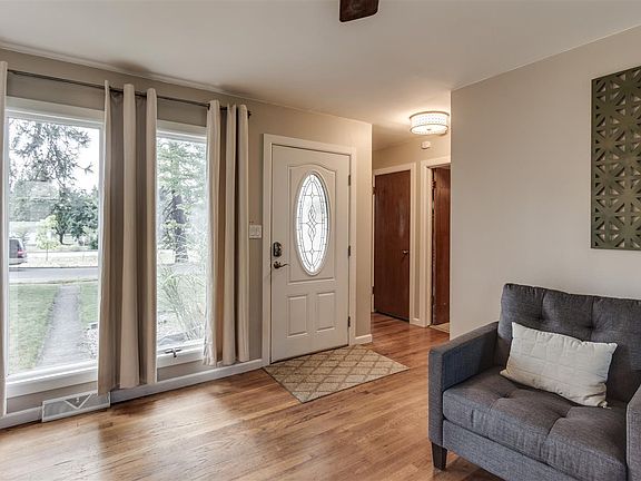 4th image of 4908 N Driscoll Blvd