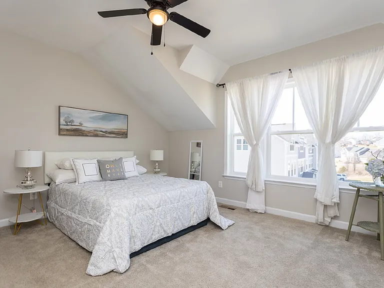 3381 Monterey Dr — Photo 18