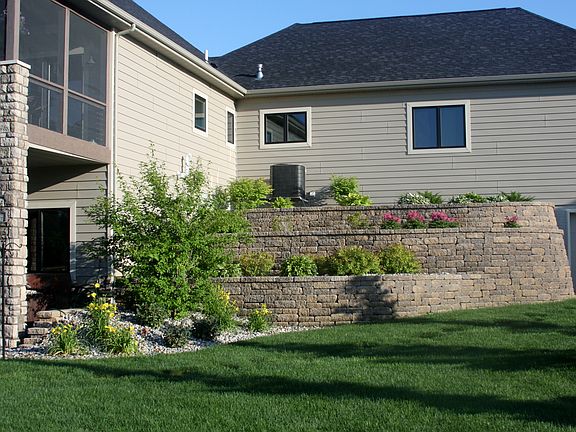 Multi tiered landscaping