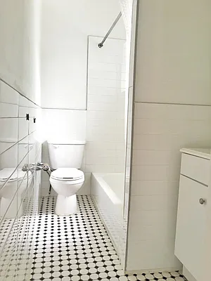 Rented by Bohemia Realty Group | media 27