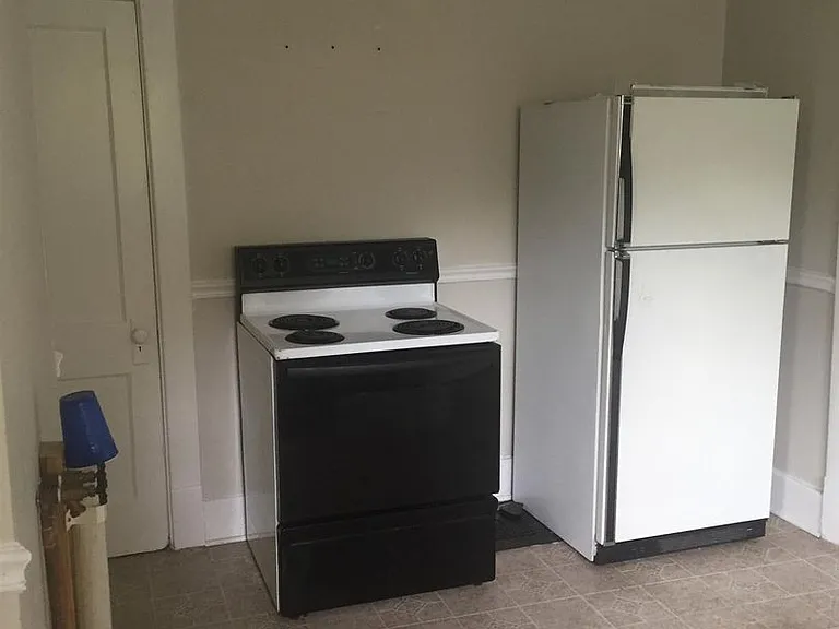1714 Ashwood Ave #B — Photo 4