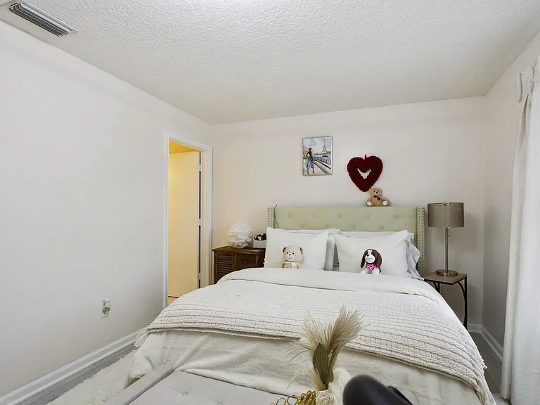 368 Waterside Dr — Photo 12