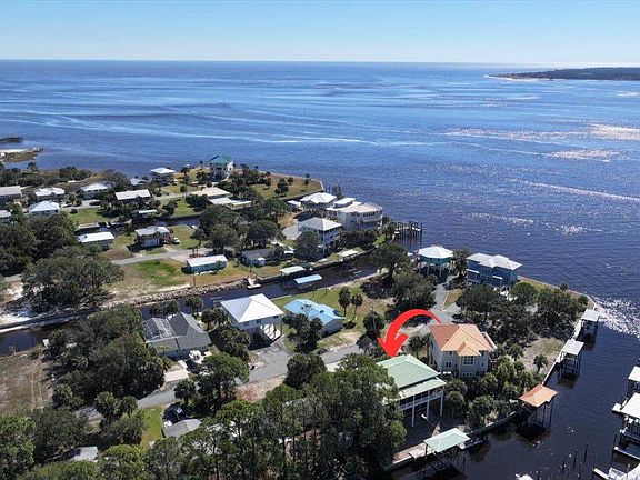 3rd image of 42 Blue Crab Ln