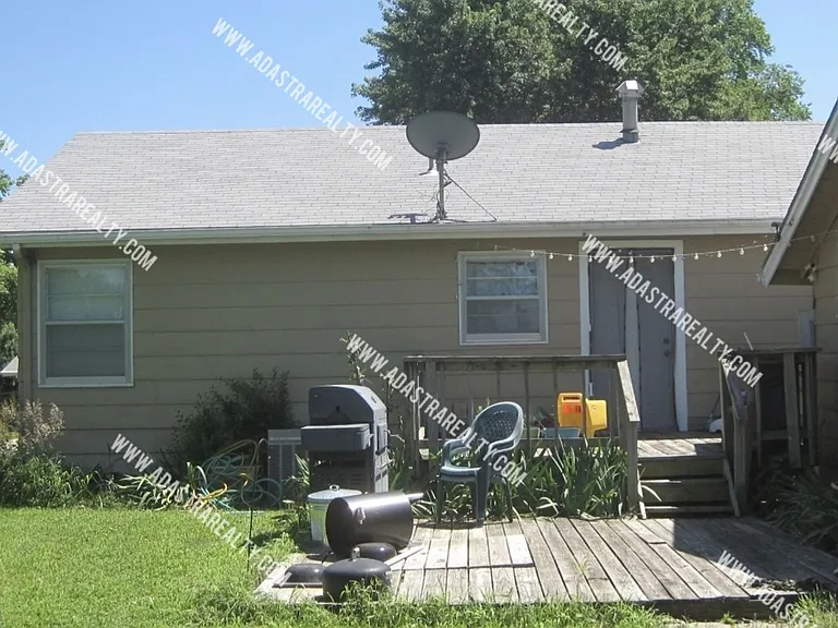 1508 N 1732nd Rd — Photo 8