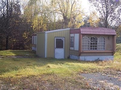 2nd image of 198 N Gordon Rd