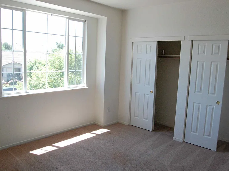 1365 Sunflower Ln — Photo 5
