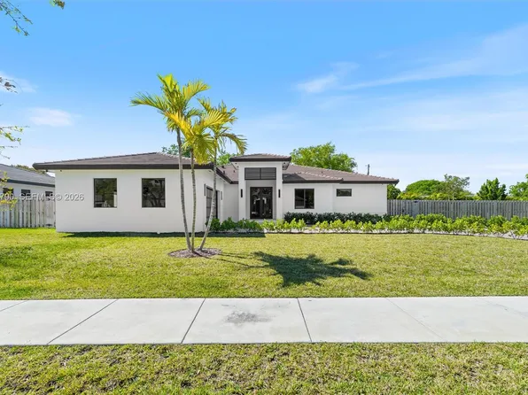 8230 SW 193rd Ter, Cutler Bay, FL 33157