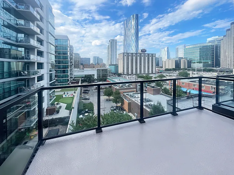 Luxe Suites Chicago Luxury Apartments — Photo 72
