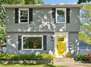 1440 Cambridge Dr SE, Grand Rapids, MI