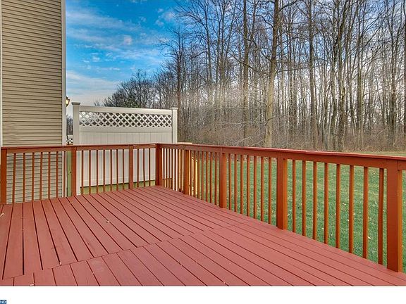 5th image of 3341 Woodland Cir