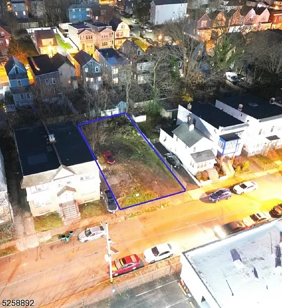 70 Grace St photo 1