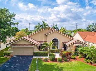 8900 S Southern Orchard Rd S, Davie, FL 33328