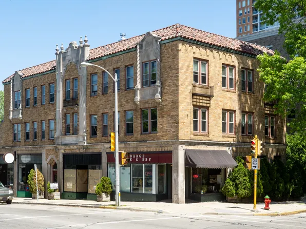 2000-2010 N Farwell Ave