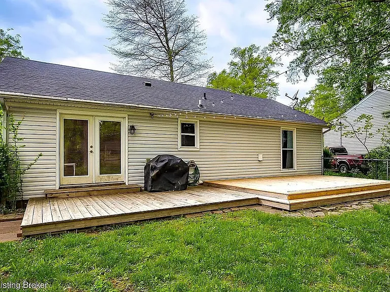 705 Marquette Dr — Photo 25
