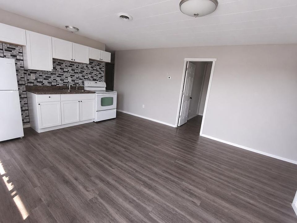 1st image of 304 10th Ave NE APT 5