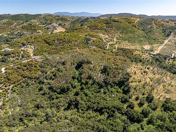 3rd image of 6 El Prado Rd