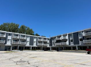 Plaza 93 Apartments, Omaha, NE 68134